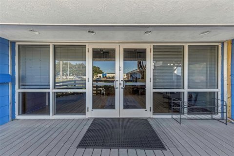 Immobilier commercial à louer à Largo, Floride: 951.41 m2 № 2435031 - photo 14