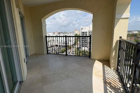 Condo in Miami, Florida, 2 bedrooms  № 2049477 - photo 22