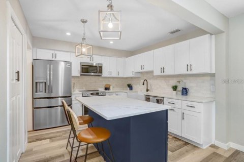 Casa en alquiler en Tampa, Florida, 4 dormitorios, 191.29 m2 № 1852938 - foto 7