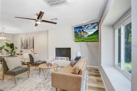 Casa en alquiler en Tampa, Florida, 4 dormitorios, 191.29 m2 № 1852938 - foto 2