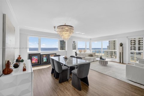 Condominio en venta en Fort Lauderdale, Florida, 1 dormitorio, 109.53 m2 № 1841024 - foto 11