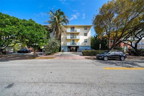 Copropriété à vendre à Miami Beach, Floride: 1 chambre, 58.53 m2 № 2089845 - photo 2