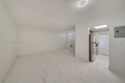 Copropriété à vendre à Miami Beach, Floride: 1 chambre, 58.53 m2 № 2089845 - photo 6