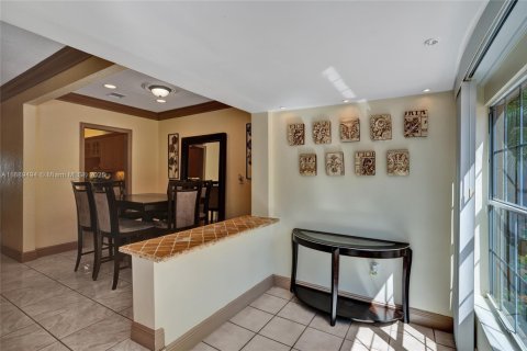 Villa ou maison à vendre à North Miami Beach, Floride: 2 chambres, 114.64 m2 № 1941441 - photo 7