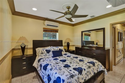 Villa ou maison à vendre à North Miami Beach, Floride: 2 chambres, 114.64 m2 № 1941441 - photo 14