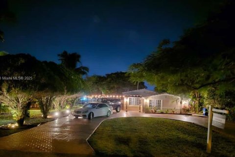 Casa en venta en North Miami Beach, Florida, 2 dormitorios, 114.64 m2 № 1941441 - foto 21