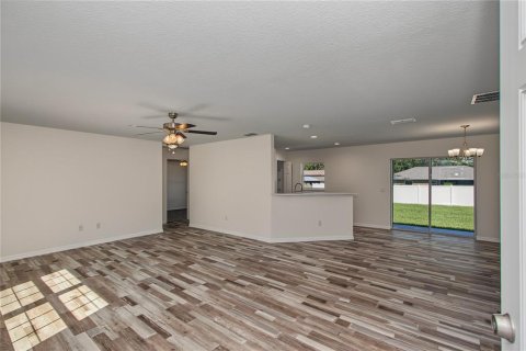 Villa ou maison à vendre à Ocala, Floride: 3 chambres, 125.23 m2 № 2427535 - photo 13