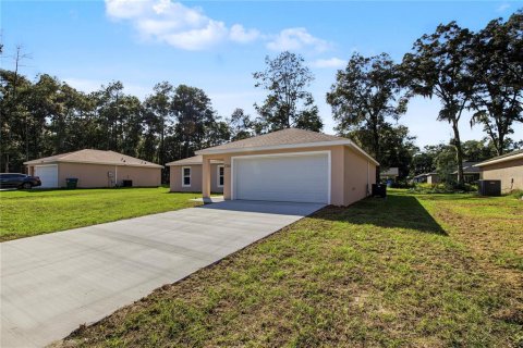 Villa ou maison à vendre à Ocala, Floride: 3 chambres, 125.23 m2 № 2427535 - photo 3