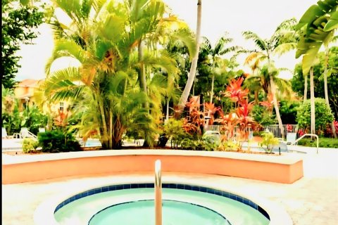 Condominio en venta en Delray Beach, Florida, 1 dormitorio, 64.29 m2 № 2080670 - foto 3