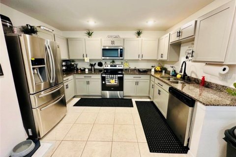 Casa en alquiler en Haines City, Florida, 4 dormitorios, 166.39 m2 № 1879684 - foto 5