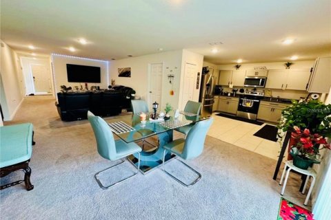 Casa en alquiler en Haines City, Florida, 4 dormitorios, 166.39 m2 № 1879684 - foto 4