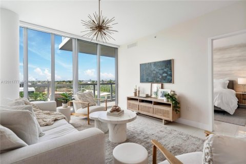 Condo in Bay Harbor Islands, Florida, 2 bedrooms  № 2075383 - photo 3