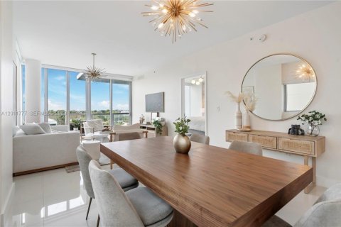 Condo in Bay Harbor Islands, Florida, 2 bedrooms  № 2075383 - photo 8