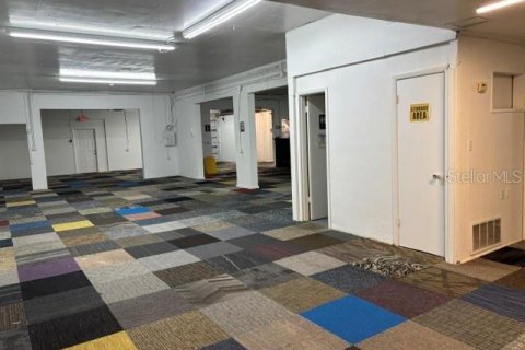 Immobilier commercial à vendre à Sarasota, Floride: 476.12 m2 № 2429303 - photo 18
