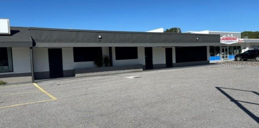 Immobilier commercial à Sarasota, Floride 476.12 m2 № 2429303