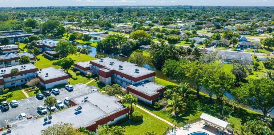 Condo in Royal Palm Beach, Florida, 2 bedrooms  № 1076857