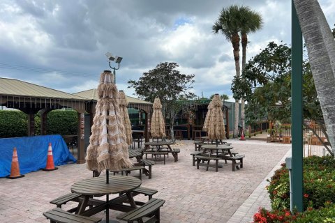 Condo in West Palm Beach, Florida, 2 bedrooms № 2192151 - photo 28