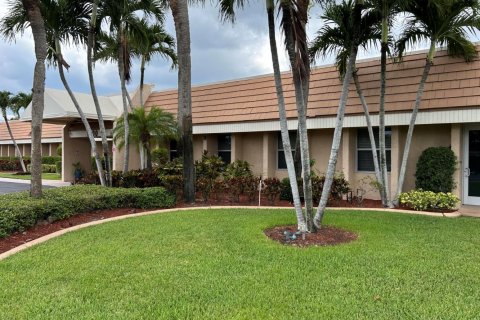 Condo in West Palm Beach, Florida, 2 bedrooms № 2192151 - photo 25