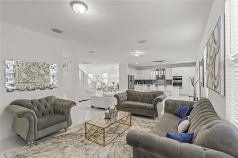 Villa ou maison à louer à Miami, Floride: 4 chambres, 320.42 m2 № 1933997 - photo 25