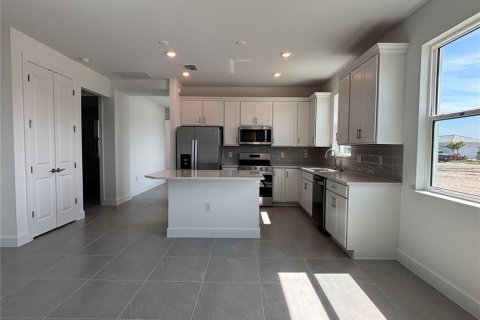 House in Englewood, Florida 2 bedrooms, 146.69 sq.m. № 2152371 - photo 13
