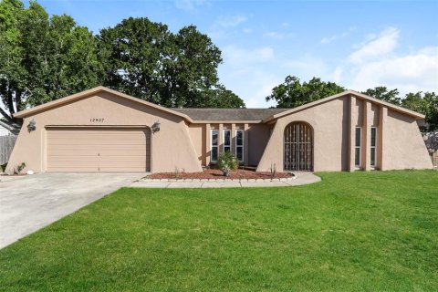 Casa en Hudson, Florida 3 dormitorios, 155.98 m2 № 2115447