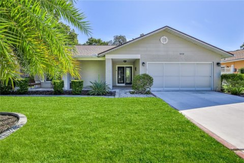 Casa en venta en Spring Hill, Florida, 2 dormitorios, 161.84 m2 № 1899155 - foto 1