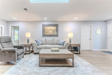 Casa en venta en Spring Hill, Florida, 2 dormitorios, 161.84 m2 № 1899155 - foto 13