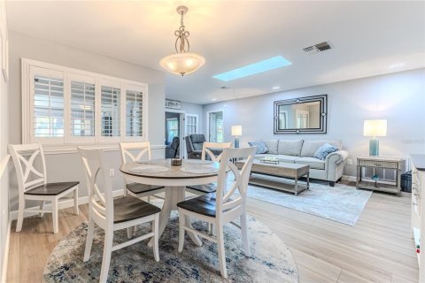 Casa en venta en Spring Hill, Florida, 2 dormitorios, 161.84 m2 № 1899155 - foto 16