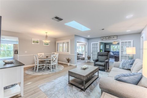 Casa en venta en Spring Hill, Florida, 2 dormitorios, 161.84 m2 № 1899155 - foto 10