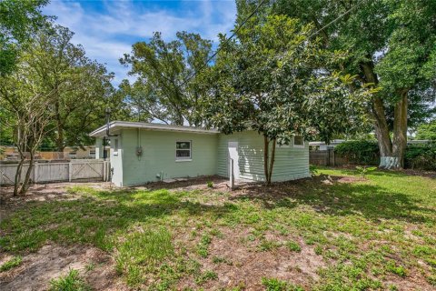 House in Apopka, Florida 3 bedrooms, 110.46 sq.m. № 2110762 - photo 23