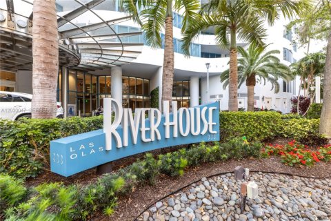 Condominio en alquiler en Fort Lauderdale, Florida, 2 dormitorios, 197.79 m2 № 2077594 - foto 2