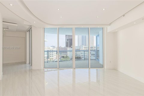 Condominio en alquiler en Fort Lauderdale, Florida, 2 dormitorios, 197.79 m2 № 2077594 - foto 9