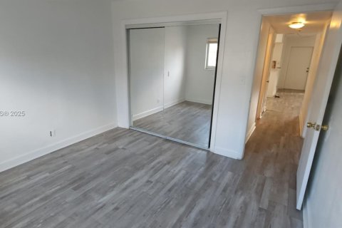 Condominio en venta en Fort Lauderdale, Florida, 2 dormitorios, 80.82 m2 № 1748830 - foto 11