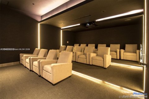 Copropriété à vendre à Sunny Isles Beach, Floride: 3 chambres, 317.26 m2 № 2018491 - photo 17