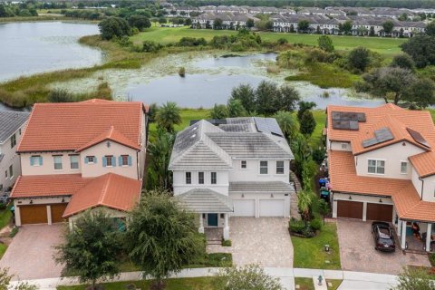House in LAKESHORE in Winter Garden, Florida 4 bedrooms, 280.75 sq.m. № 2389124 - photo 3