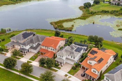 House in LAKESHORE in Winter Garden, Florida 4 bedrooms, 280.75 sq.m. № 2389124 - photo 6