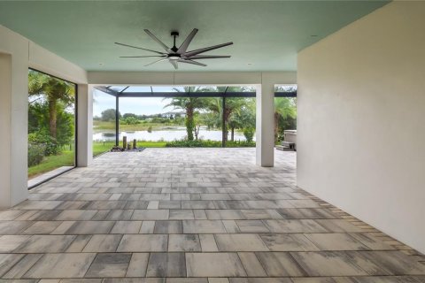 House in LAKESHORE in Winter Garden, Florida 4 bedrooms, 280.75 sq.m. № 2389124 - photo 30