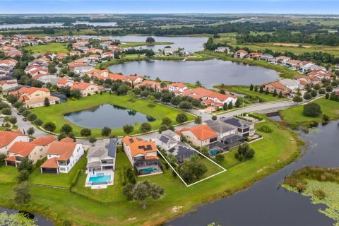 House in LAKESHORE in Winter Garden, Florida 4 bedrooms, 280.75 sq.m. № 2389124 - photo 5