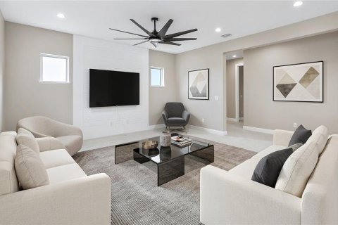 House in LAKESHORE in Winter Garden, Florida 4 bedrooms, 280.75 sq.m. № 2389124 - photo 25