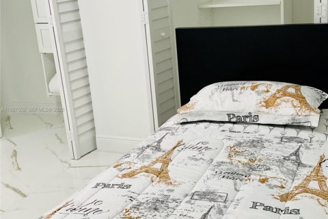 Casa en venta en Miami, Florida, 2 dormitorios, 120.77 m2 № 1986718 - foto 14