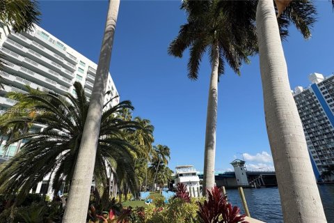 Condo à Fort Lauderdale, Floride, 2 chambres  № 2064388