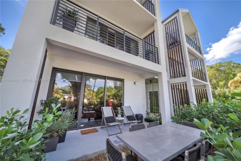 Снять в аренду квартиру в Норт-Майами, Флорида 2 спальни, 83.61м2, № 2052027 - фото 2