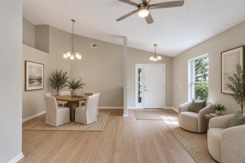 Villa ou maison à vendre à Clermont, Floride: 3 chambres, 171.78 m2 № 2404686 - photo 4