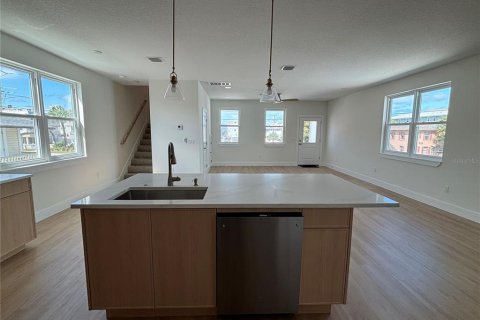 Immobilier commercial à vendre à Indian Rocks Beach, Floride: 6 chambres, 278.71 m2 № 2355816 - photo 6