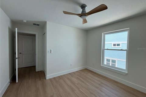Immobilier commercial à vendre à Indian Rocks Beach, Floride: 6 chambres, 278.71 m2 № 2355816 - photo 18