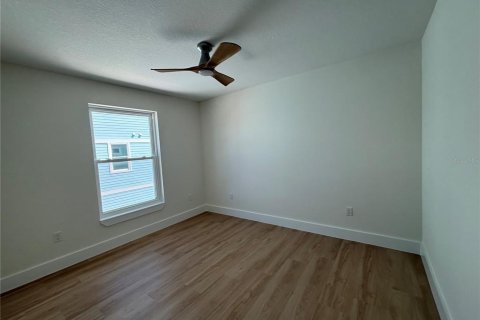 Immobilier commercial à vendre à Indian Rocks Beach, Floride: 6 chambres, 278.71 m2 № 2355816 - photo 19