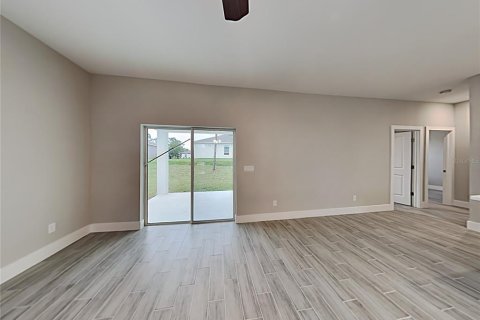 Casa en alquiler en Kissimmee, Florida, 4 dormitorios, 149.11 m2 № 2113017 - foto 11