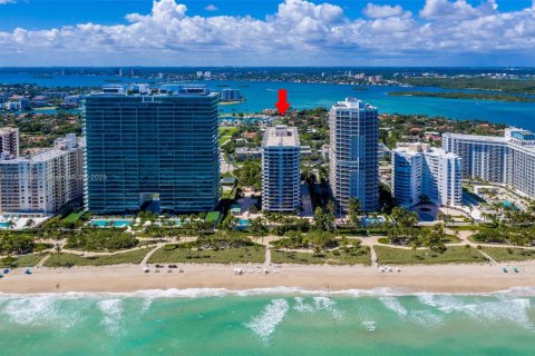 Condo in Bal Harbour, Florida, 3 bedrooms  № 1850775 - photo 24
