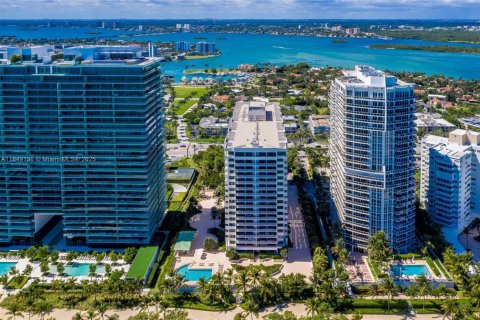 Condo in Bal Harbour, Florida, 3 bedrooms  № 1850775 - photo 26