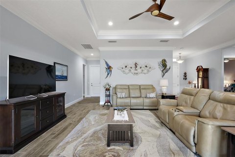 Villa ou maison à vendre à Lady Lake, Floride: 3 chambres, 217.39 m2 № 1749410 - photo 21